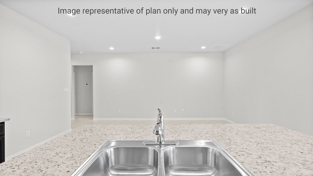 Close-up of interior finishes inside a home in Saratoga Crossing, Corpus Christi (Image 9).