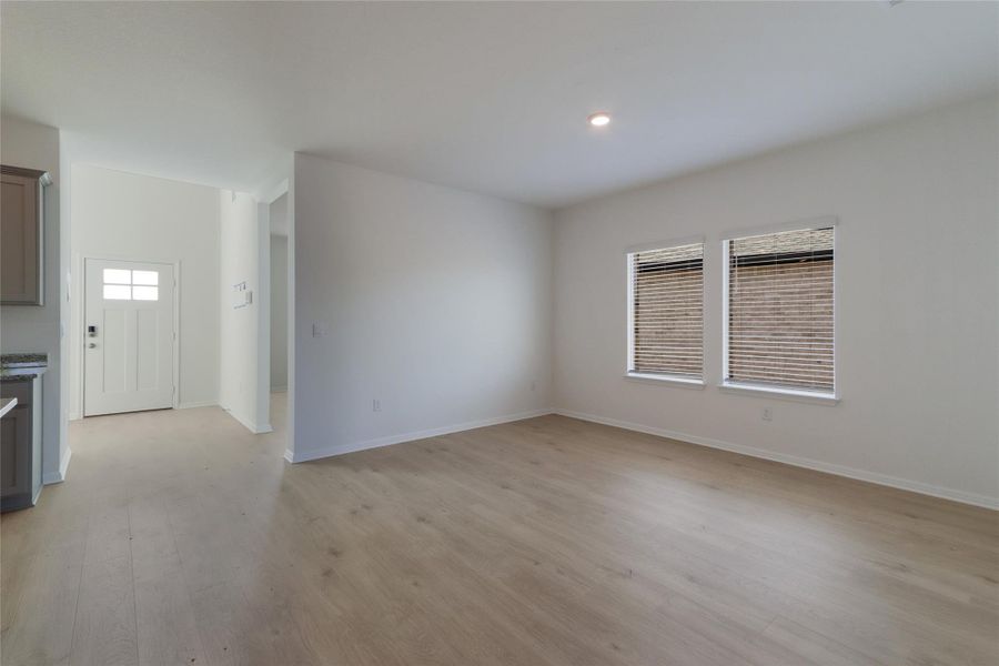Spacious, unfurnished interior of a new home in Bar W Ranch, Leander (Image 26). Spacious, unfurnished interior of a new home in Bar W Ranch, Leander (Image 26).