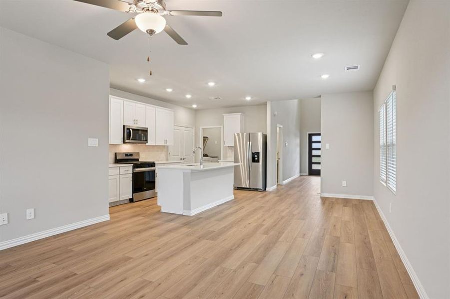 Photo is not of the actual home, but is an inspirational photo of builder’s model home and may depict options, furnishings, and/or decorator features that are not included.