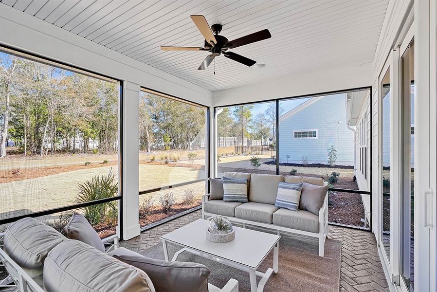 Pierre's Bay, Screened Loggia