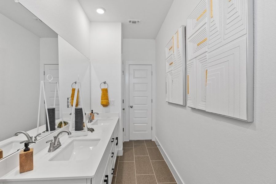 Furnished interior view inside a new home in Broken Oak, Georgetown (Image 23).
