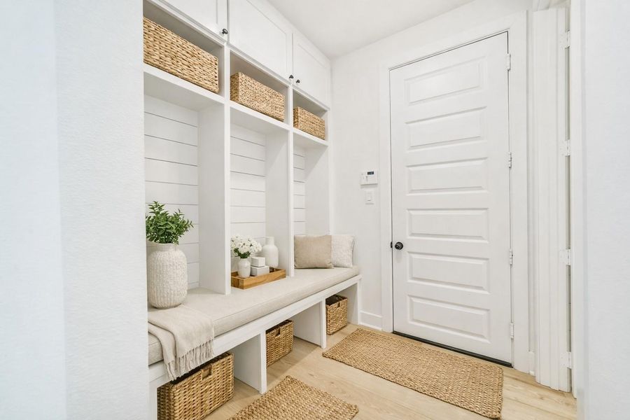 Furnished interior view inside a new home in Woodforest – 60', Montgomery (Image 16).