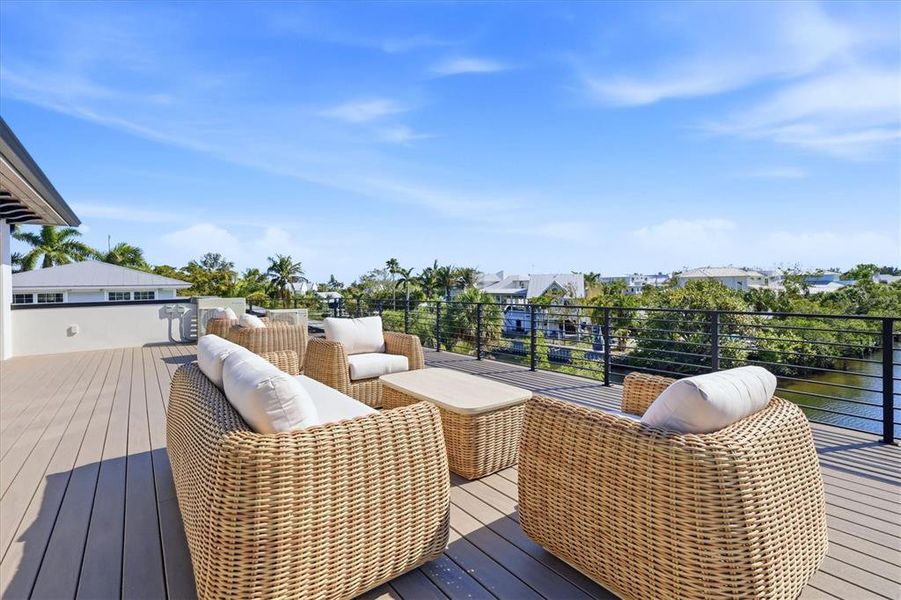 Exterior details and patio area of a home in , Anna Maria (Image 27).