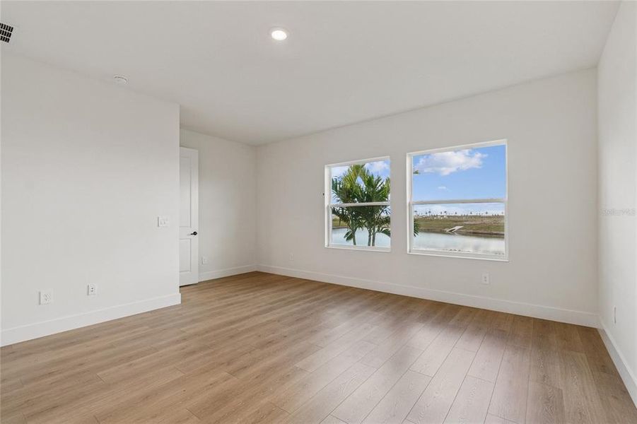 Spacious, unfurnished interior of a new home in Coasterra, Palmetto (Image 39).