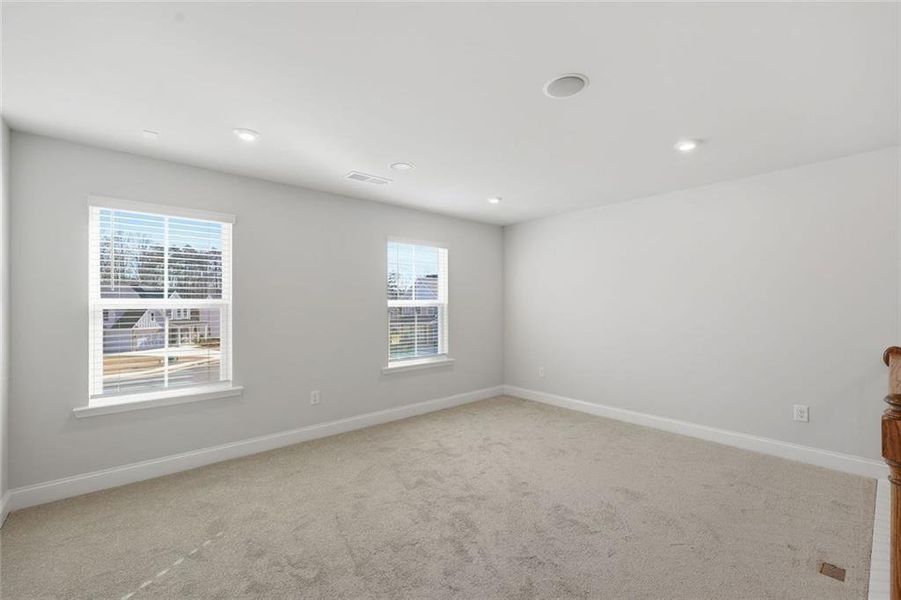 Spacious, unfurnished interior of a new home in Berkeley Mill, Cumming (Image 52).