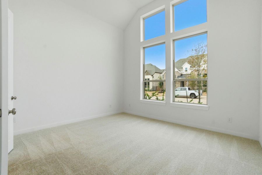 Spacious, unfurnished interior of a new home in Woodforest, Montgomery (Image 16).