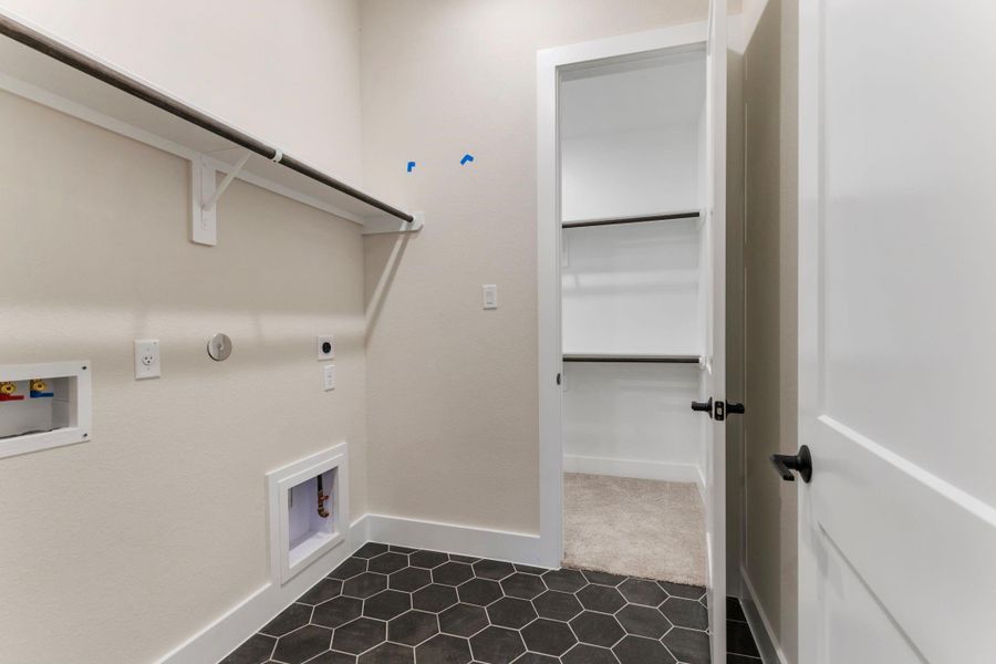 Spacious, unfurnished interior of a new home in , The Woodlands (Image 21).