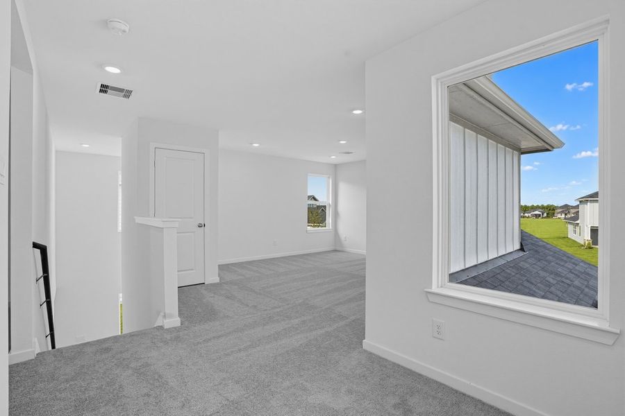 Spacious, unfurnished interior of a new home in Hockley Meadows, Hockley (Image 16).