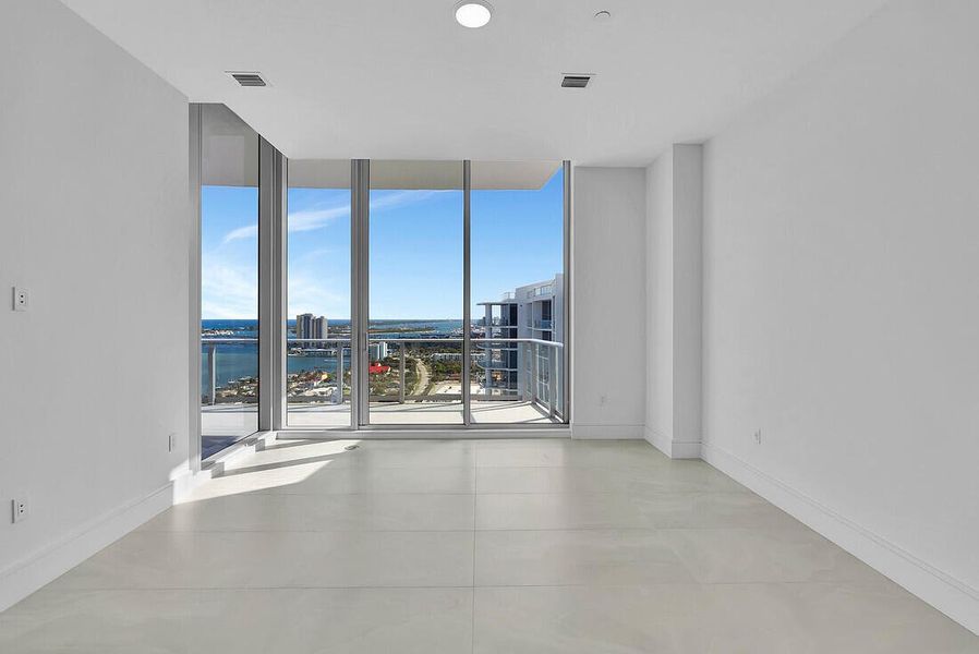 Nautilus 2411 Master 1