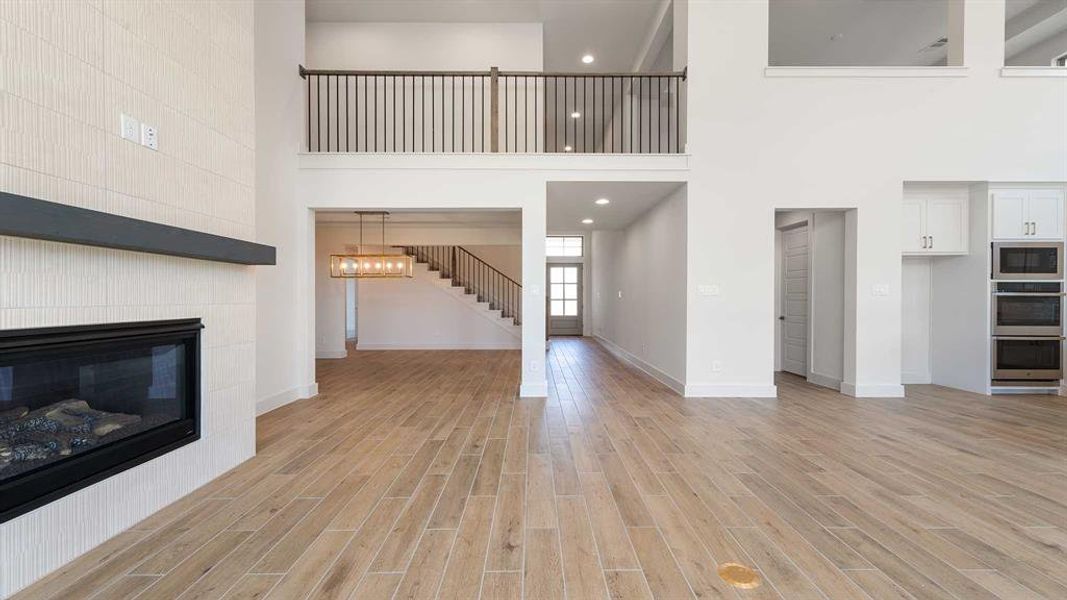 Image 23 of a home in Terraces 82'/100'.