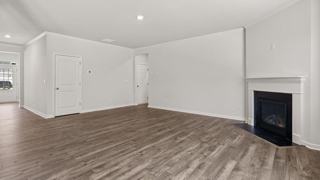 Spacious, unfurnished interior of a new home in Parkside at Carter Grove, Cartersville (Image 14).