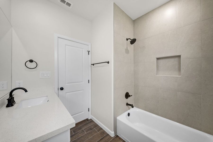 Furnished interior view inside a new home in Paloma Ranch, Harlingen (Image 8).