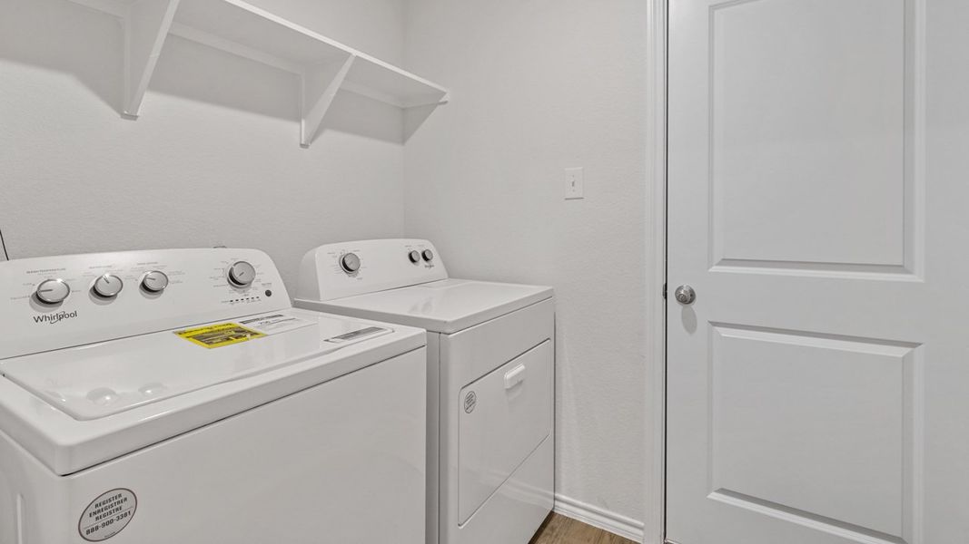 Image 20 representing the 1582 Shelby (Enclave Plan) by D.R. Horton in Elevon, Lavon, TX. Image 20 representing the 1582 Shelby (Enclave Plan) by D.R. Horton in Elevon, Lavon, TX.