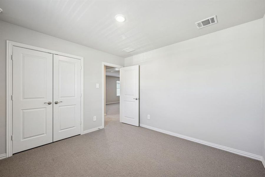 Photo is not of the actual home, but is an inspirational photo of builder’s model home and may depict options, furnishings, and/or decorator features that are not included.