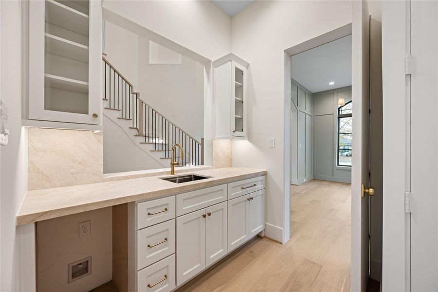 Furnished interior view inside a new home in , Houston (Image 7). Furnished interior view inside a new home in , Houston (Image 7).