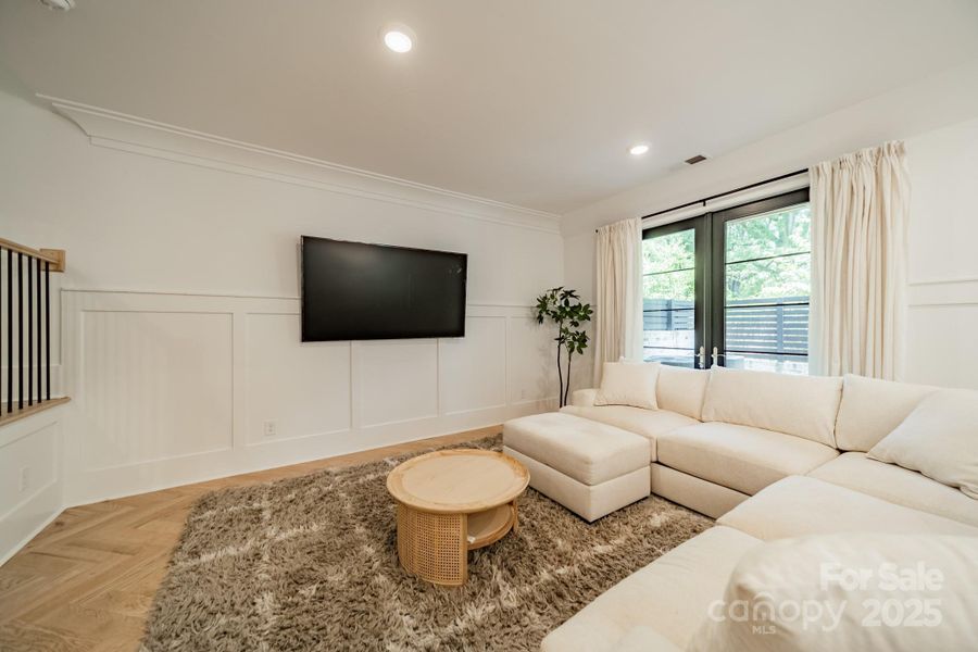 Tons of Natural Light