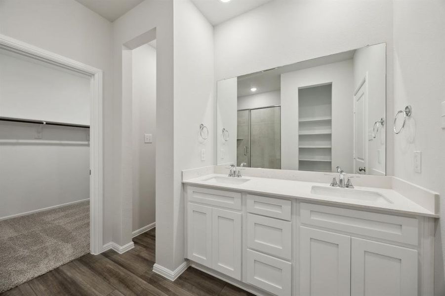 Furnished interior view inside a new home in Santorini, Seagoville (Image 4).