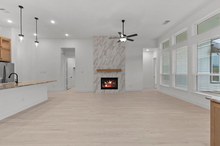 **Photos are representative of the floor plan and not of the actual home** **Photos are representative of the floor plan and not of the actual home**