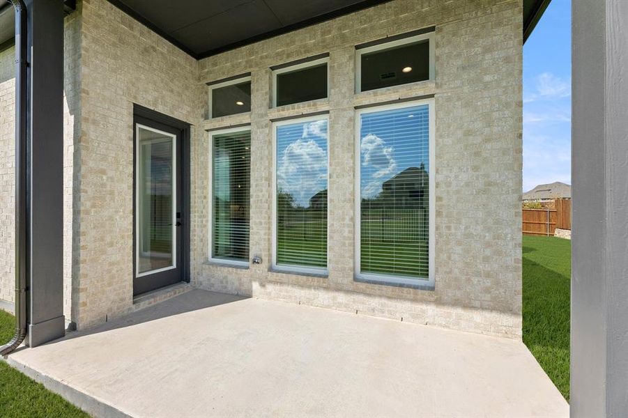 5210 Rowlan-Patio-1 5210 Rowlan-Patio-1