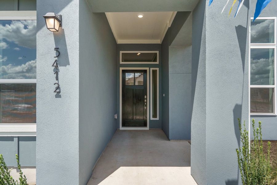 Image 5 of a home in Loyola.