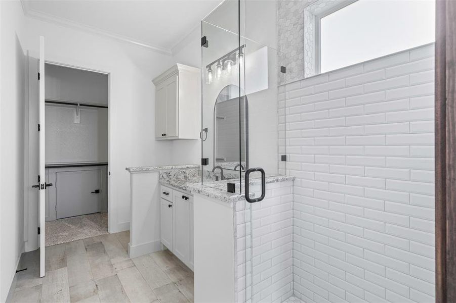 Furnished interior view inside a new home in , Granbury (Image 24).