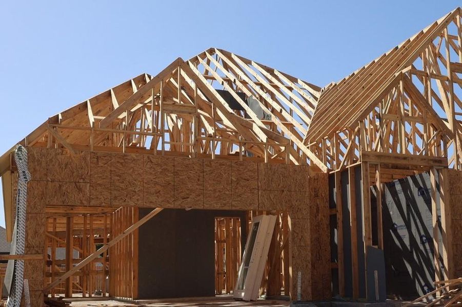 Let us show you how our advanced framing techniques have stood the test of time and allow more insulation for a quieter and more energy-efficient home.