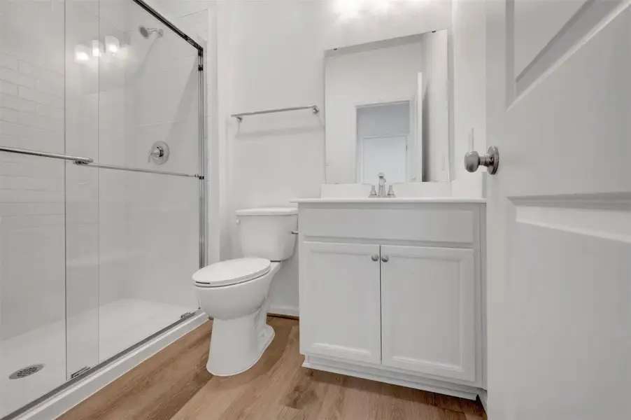 Extra Suite bath