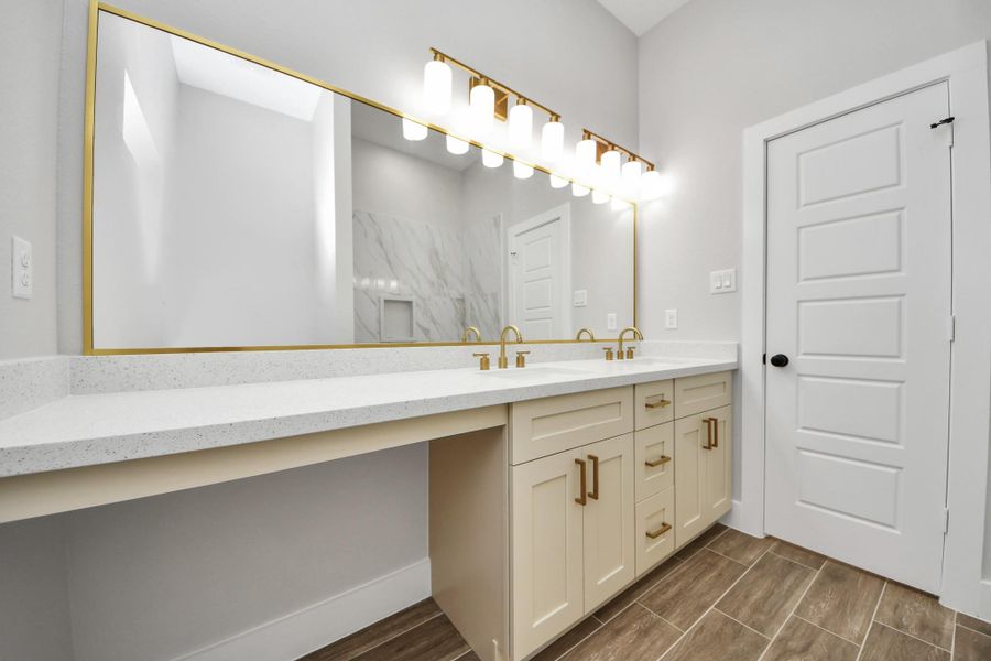 Furnished interior view inside a new home in , Plantersville (Image 13).