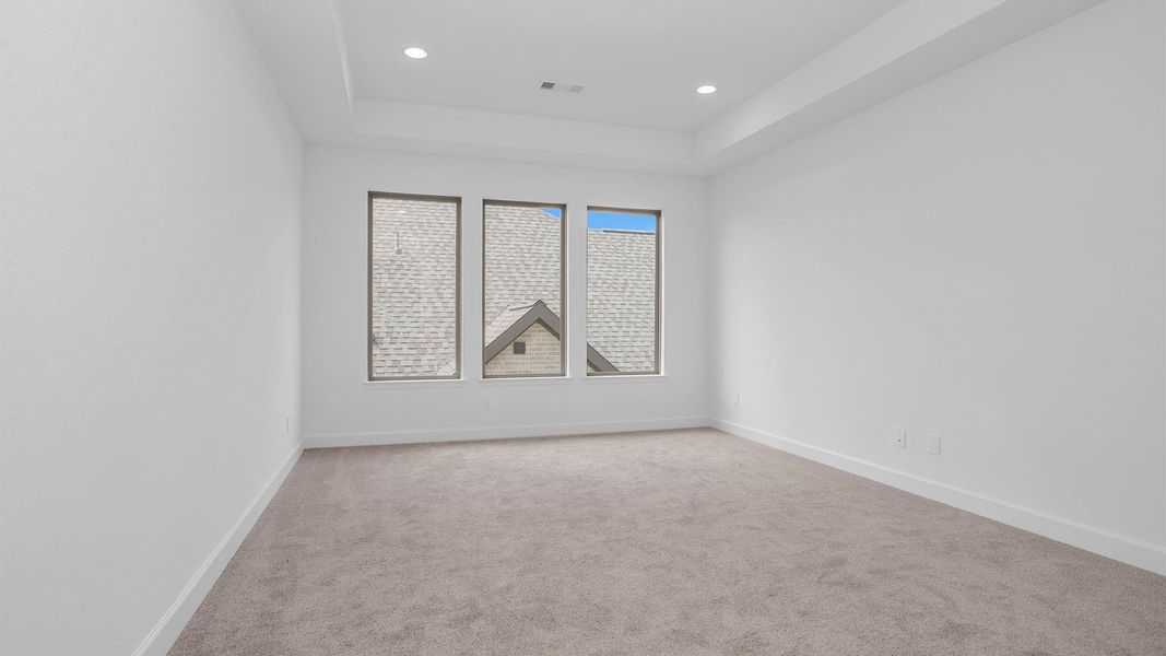 Spacious, unfurnished interior of a new home in Meridiana, Manvel (Image 8).