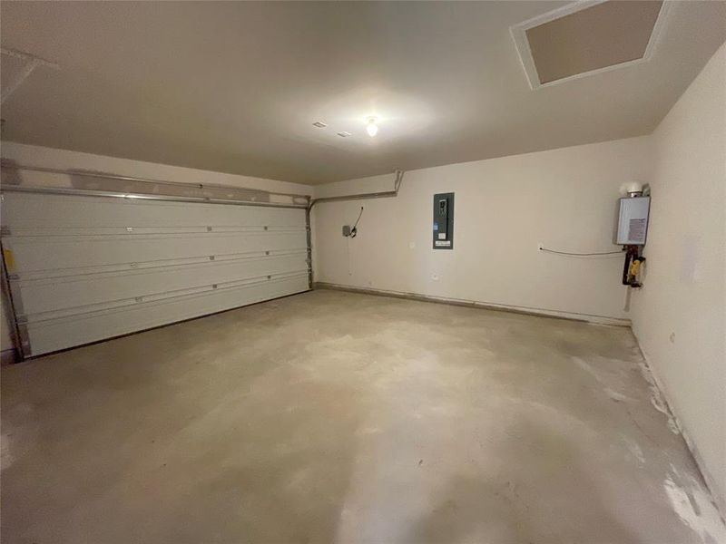 Image 18 of a home in Elevon.