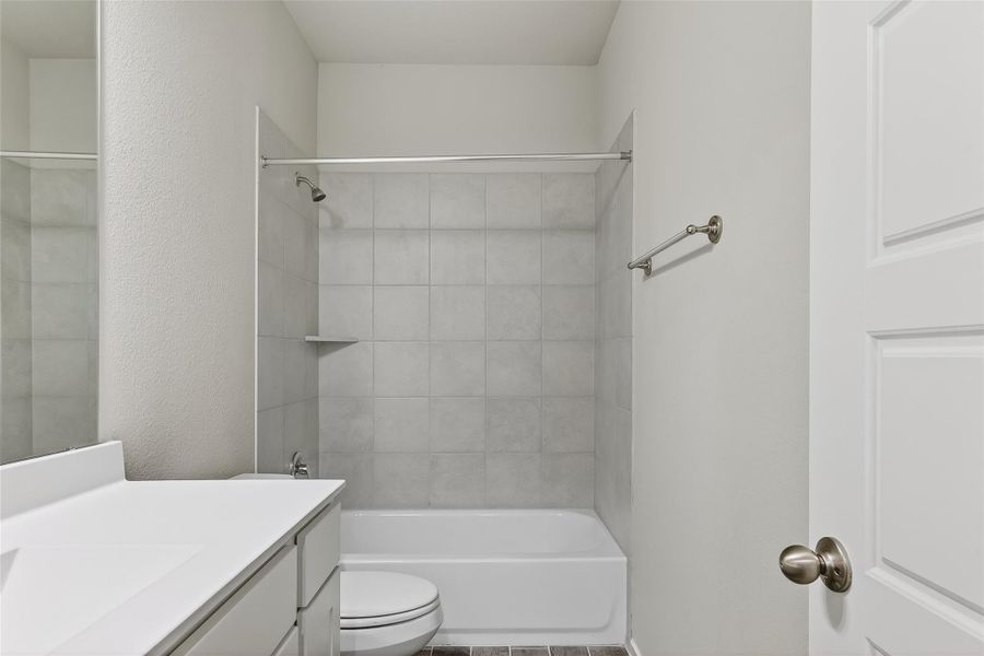 Furnished interior view inside a new home in Rollingbrook Estates, Baytown (Image 16).