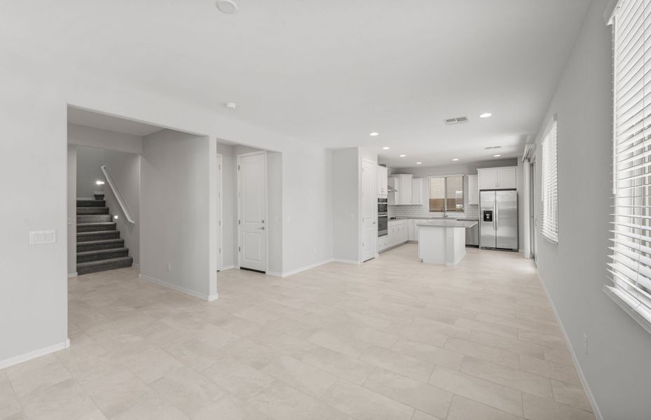 Spacious, unfurnished interior of a new home in Asante- Atrium Series, Surprise (Image 20).