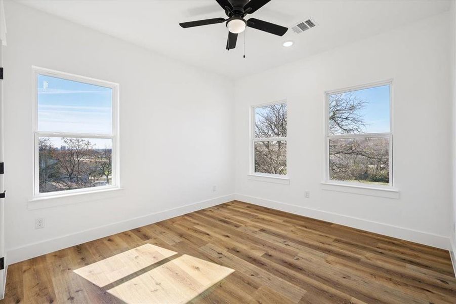 Spacious, unfurnished interior of a new home in , Fort Worth (Image 27).