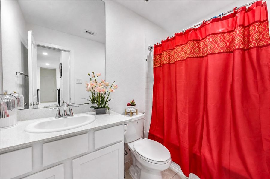 Furnished interior view inside a new home in Harvest Green, Richmond (Image 35).