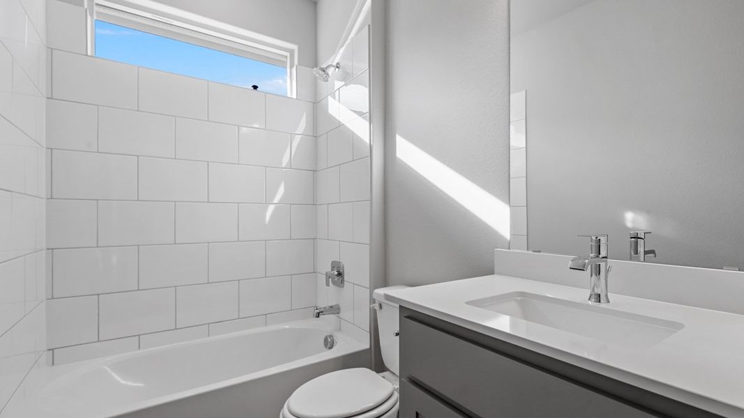 Furnished interior view inside a new home in Treeline, Justin (Image 18).