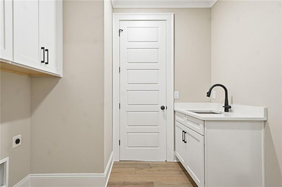 Image 70 of a home in .