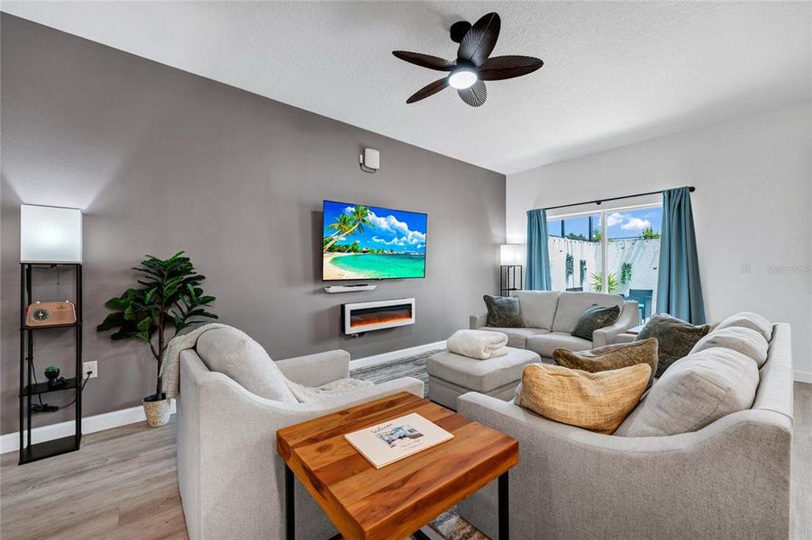 Furnished interior view inside a new home in , Davenport (Image 29).