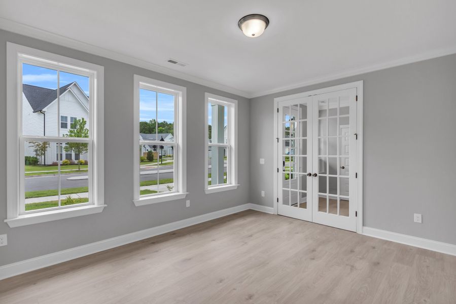 Representative furnished interior of a home built from the The Wisteria by RobuckHomes in East & Mason, Wilmington (Image 66).