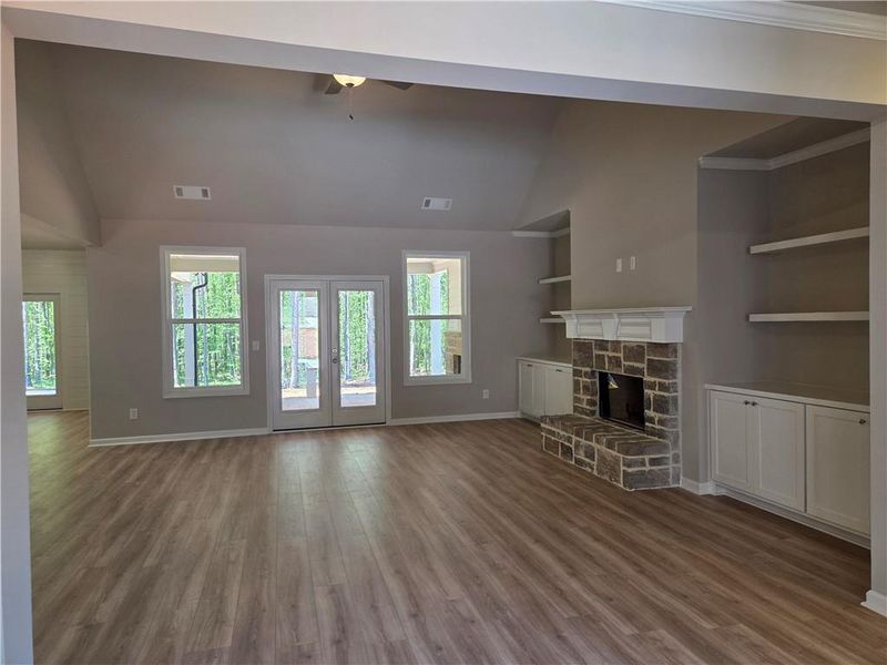 Spacious, unfurnished interior of a new home in , Bethlehem (Image 31).