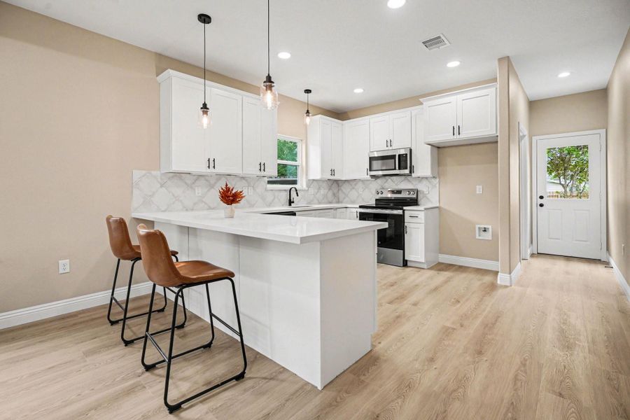 Furnished interior view inside a new home in , La Marque (Image 6).