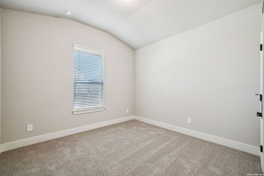 Spacious, unfurnished interior of a new home in Estancia Ranch - Classic Series, San Antonio (Image 24).