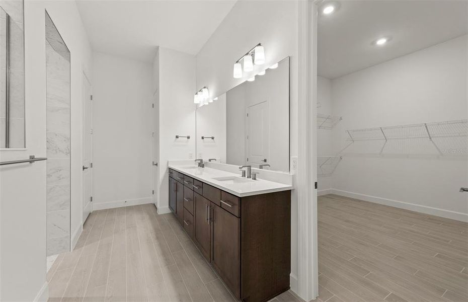 Furnished interior view inside a new home in Del Webb Catalina, Lakewood Ranch (Image 11).