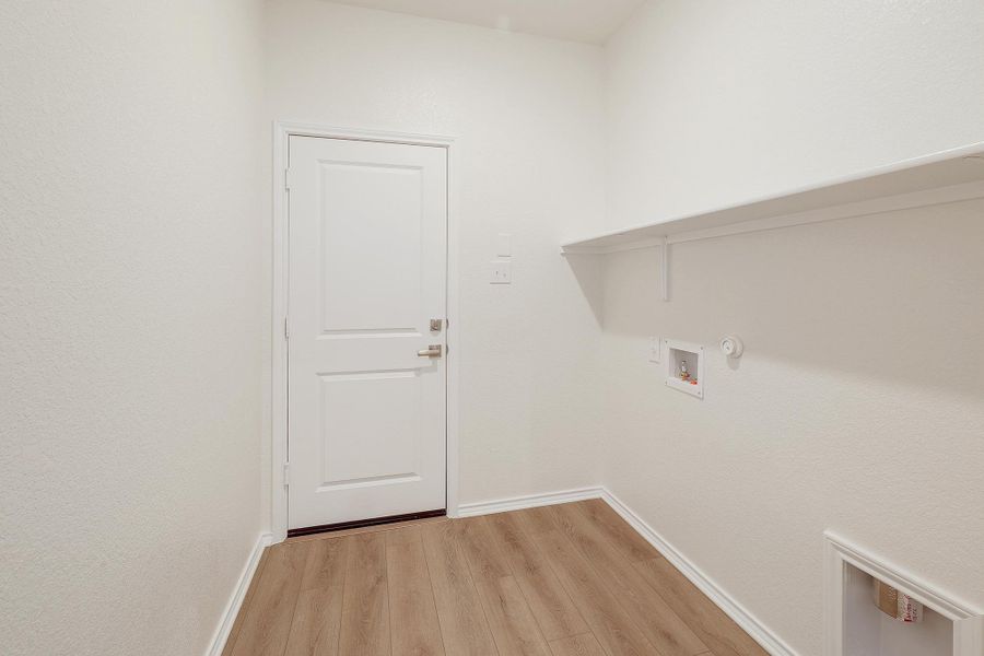 Image 30 of a home in Mustang Valley. Image 30 of a home in Mustang Valley.