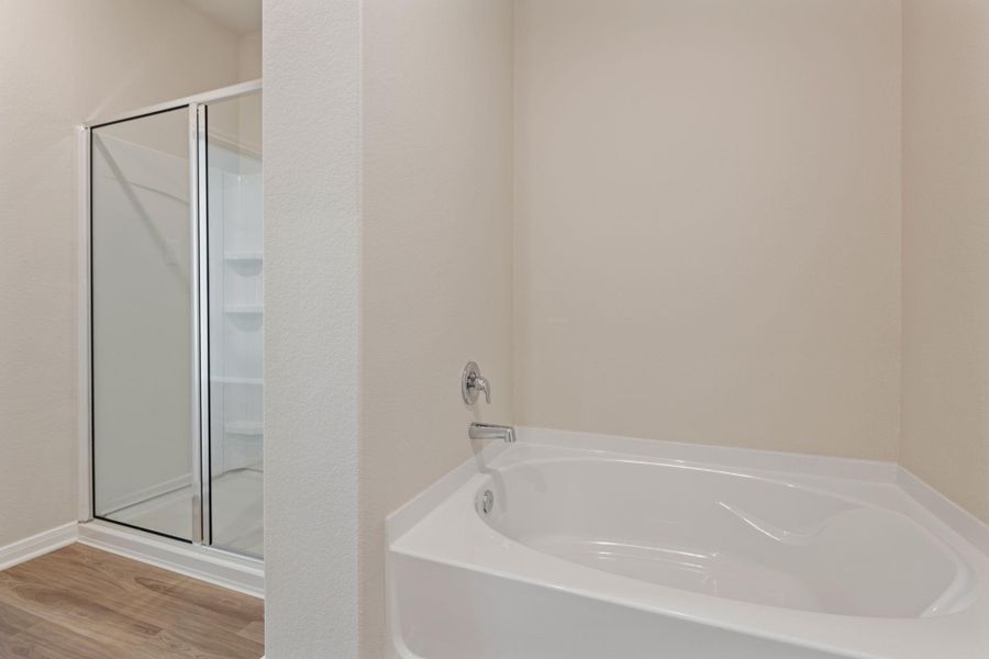 Close-up of interior finishes inside a home in Pinewood Trails, Cleveland (Image 8).