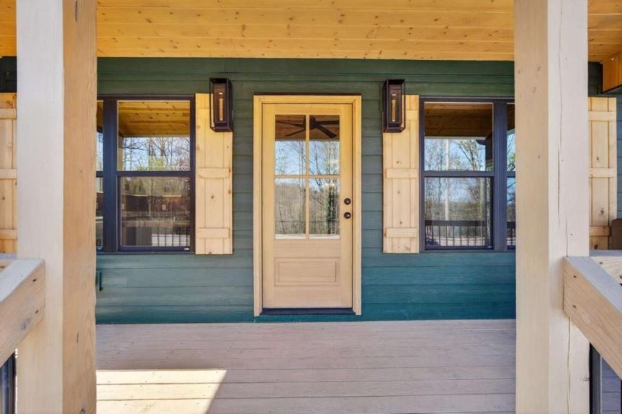 Exterior details and patio area of a home in , Blue Ridge (Image 25).