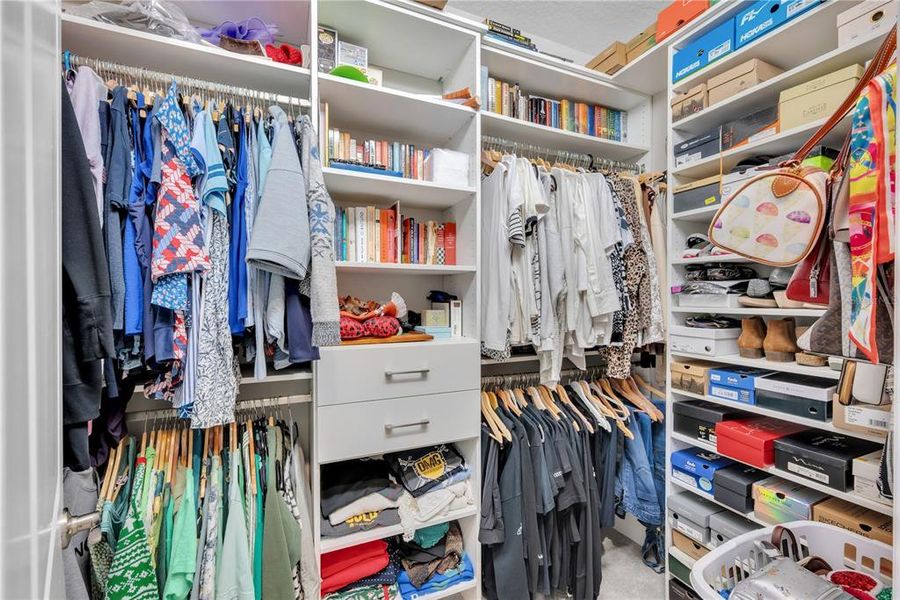Close-up of interior finishes inside a home in , Wimauma (Image 20). Close-up of interior finishes inside a home in , Wimauma (Image 20).