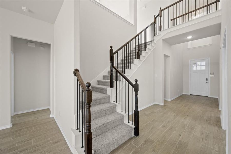 321 Los Llanos- Entry-1