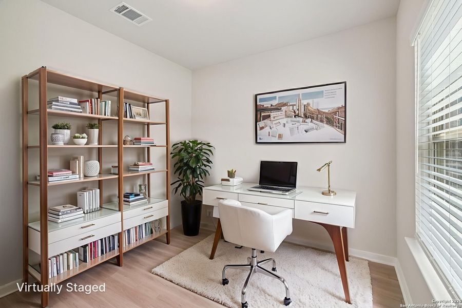 Furnished interior view inside a new home in Legendary Trails - Classic Series, Cibolo (Image 10). Furnished interior view inside a new home in Legendary Trails - Classic Series, Cibolo (Image 10).