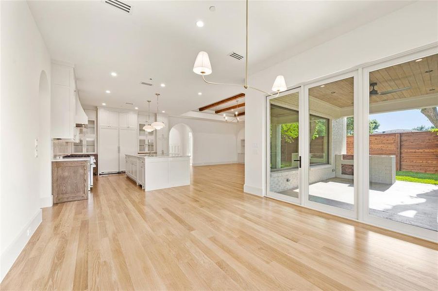 Spacious, unfurnished interior of a new home in , Richardson (Image 28).