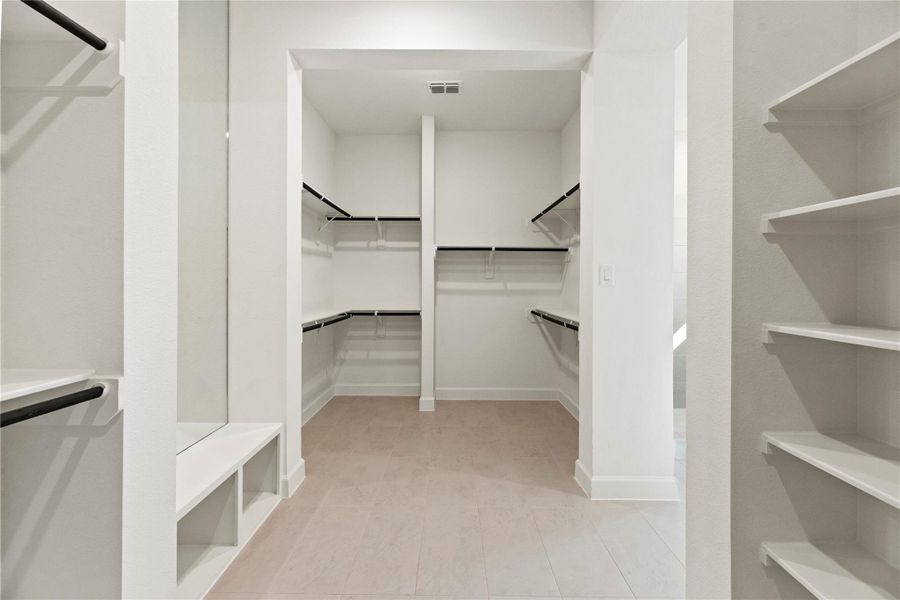 Image 47 of a home in .